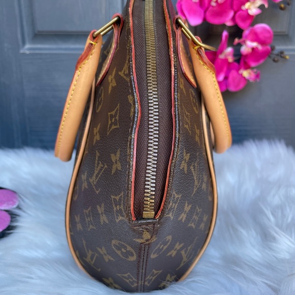 ❌❌SOLD ❌❌LOUIS VUITTON Handbag - Picture 9 of 17